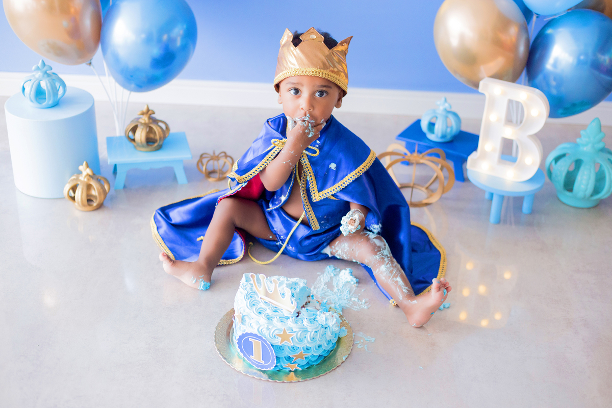 acompanhamento mensal de bebe caxias do sul figurino cenario tematico  personagem foto infantil serra gaucha fotografia familia mundo azul rosa ensaio fotografico crianca newborn baby menino menina smash the cake esmague o bolo banheira urso circo