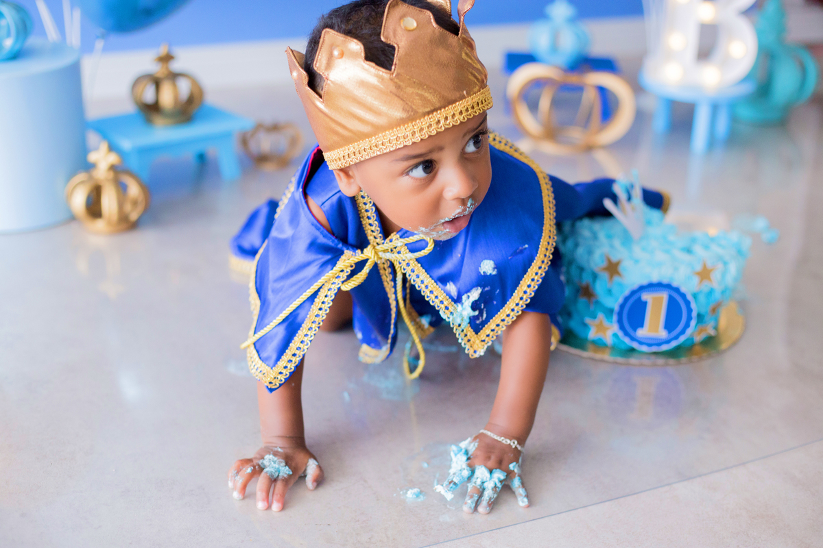 acompanhamento mensal de bebe caxias do sul figurino cenario tematico  personagem foto infantil serra gaucha fotografia familia mundo azul rosa ensaio fotografico crianca newborn baby menino menina smash the cake esmague o bolo banheira urso circo