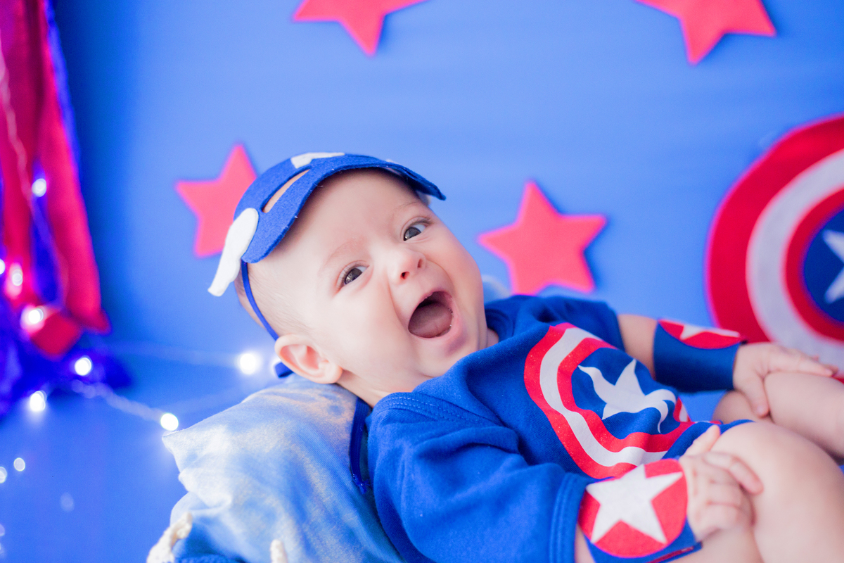 acompanhamento mensal de bebe caxias do sul figurino cenario tematico  personagem foto infantil serra gaucha fotografia familia mundo azul rosa ensaio fotografico crianca newborn baby menino menina smash the cake esmague o bolo banheira urso circo