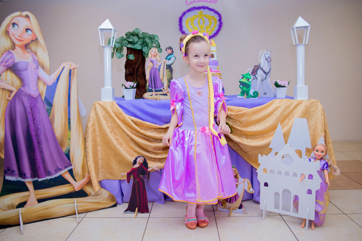 acompanhamento mensal de bebe caxias do sul figurino cenario tematico  personagem foto infantil serra gaucha fotografia familia mundo azul rosa ensaio fotografico crianca newborn baby menino menina smash the cake esmague o bolo banheira urso circo