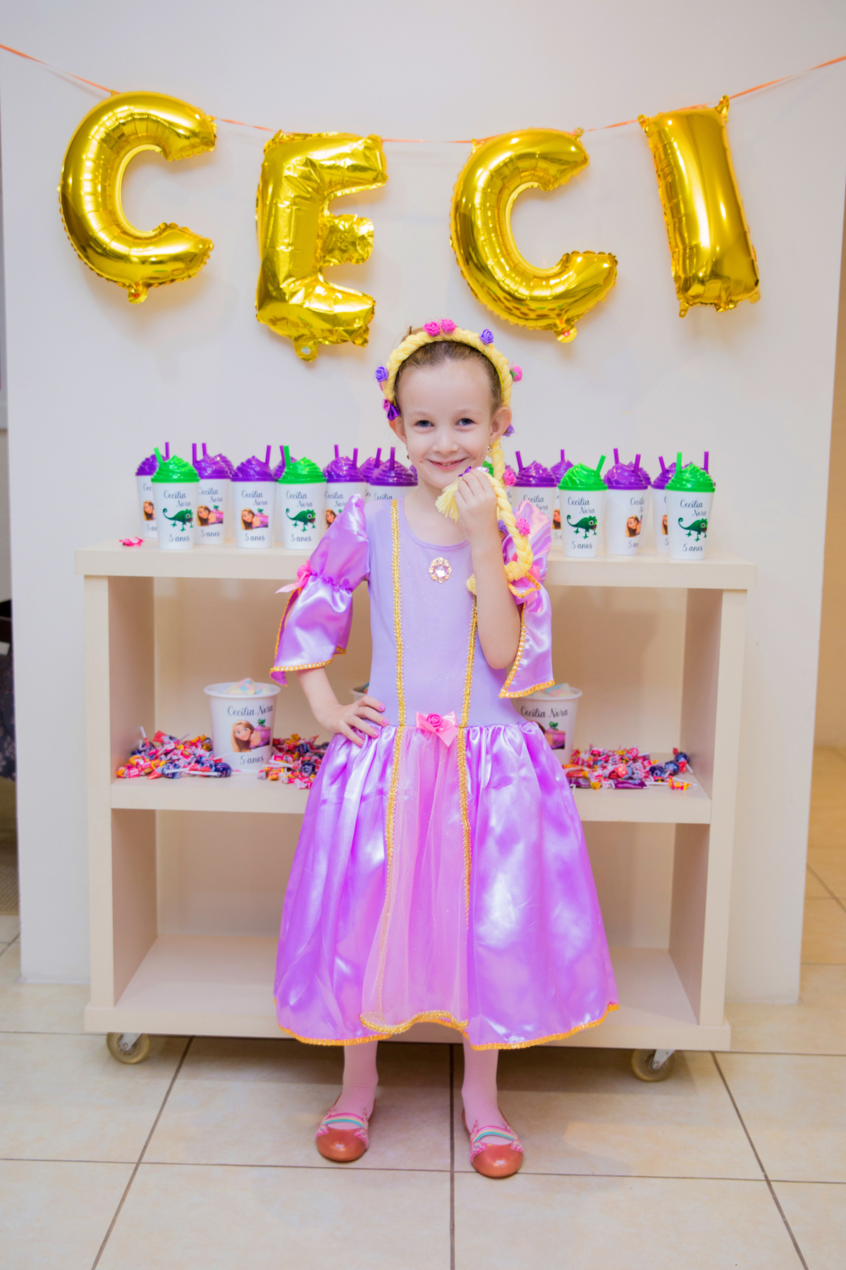 acompanhamento mensal de bebe caxias do sul figurino cenario tematico  personagem foto infantil serra gaucha fotografia familia mundo azul rosa ensaio fotografico crianca newborn baby menino menina smash the cake esmague o bolo banheira urso circo