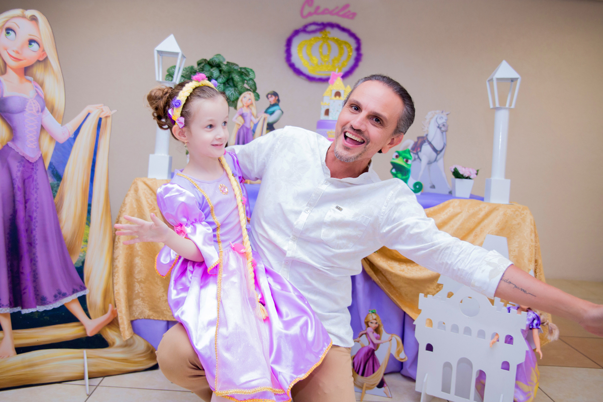 acompanhamento mensal de bebe caxias do sul figurino cenario tematico  personagem foto infantil serra gaucha fotografia familia mundo azul rosa ensaio fotografico crianca newborn baby menino menina smash the cake esmague o bolo banheira urso circo