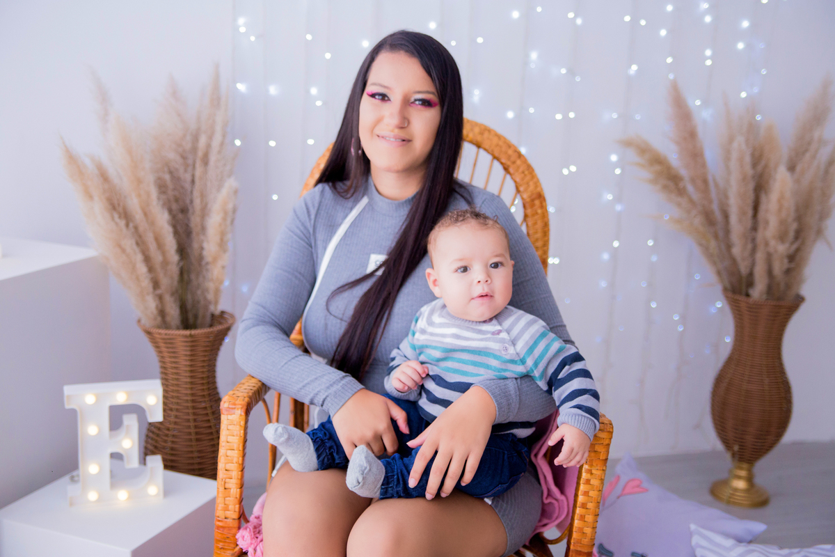 acompanhamento mensal de bebe caxias do sul figurino cenario tematico  personagem foto infantil serra gaucha fotografia familia mundo azul rosa ensaio fotografico crianca newborn baby menino menina smash the cake esmague o bolo banheira urso circo