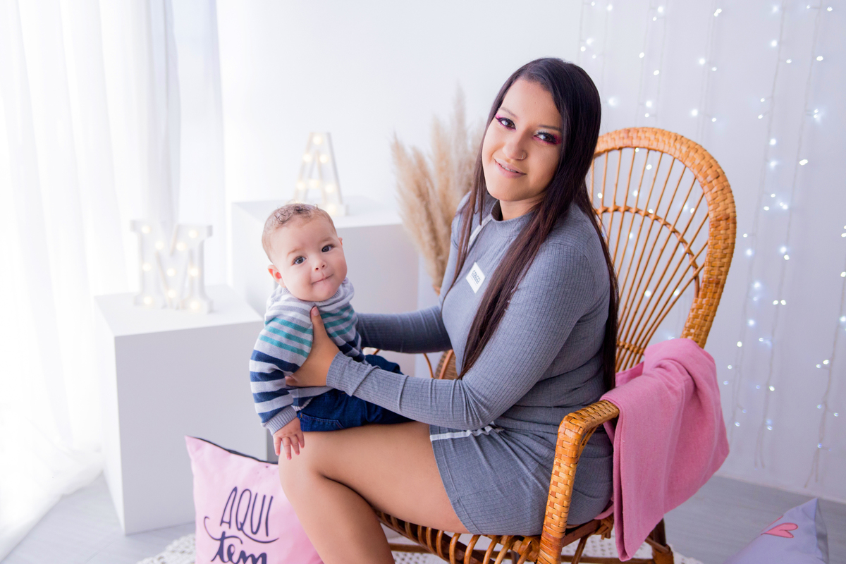acompanhamento mensal de bebe caxias do sul figurino cenario tematico  personagem foto infantil serra gaucha fotografia familia mundo azul rosa ensaio fotografico crianca newborn baby menino menina smash the cake esmague o bolo banheira urso circo