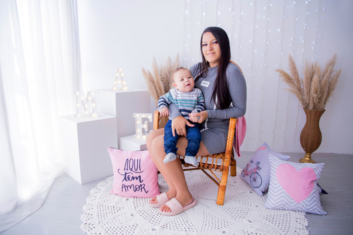 acompanhamento mensal de bebe caxias do sul figurino cenario tematico  personagem foto infantil serra gaucha fotografia familia mundo azul rosa ensaio fotografico crianca newborn baby menino menina smash the cake esmague o bolo banheira urso circo