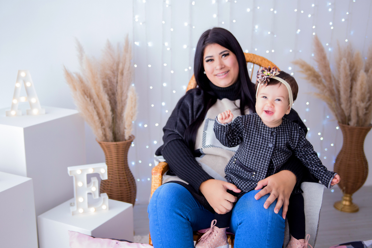 acompanhamento mensal de bebe caxias do sul figurino cenario tematico  personagem foto infantil serra gaucha fotografia familia mundo azul rosa ensaio fotografico crianca newborn baby menino menina smash the cake esmague o bolo banheira urso circo