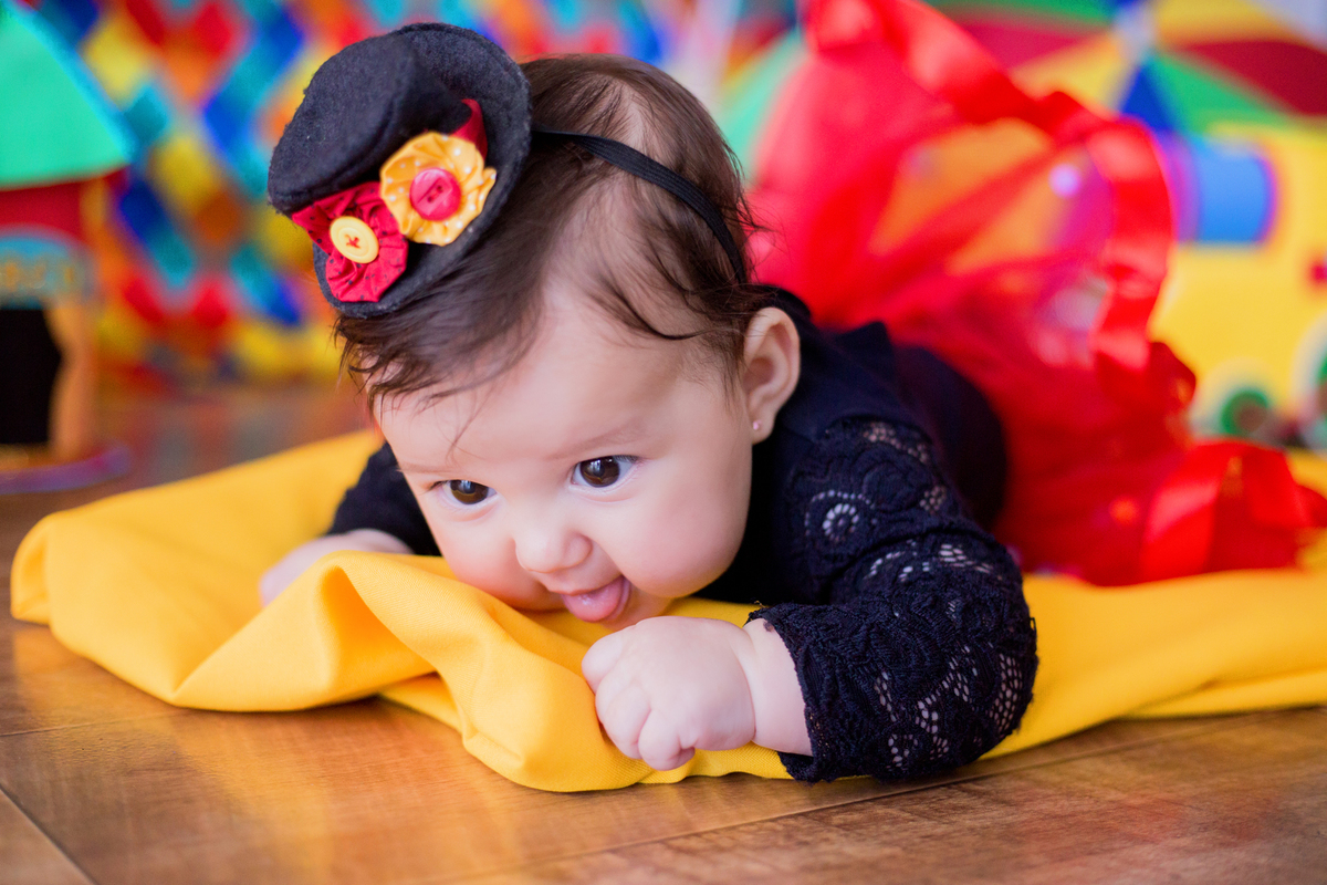 acompanhamento mensal de bebe caxias do sul figurino cenario tematico  personagem foto infantil serra gaucha fotografia familia mundo azul rosa ensaio fotografico crianca newborn baby menino menina smash the cake esmague o bolo banheira urso circo