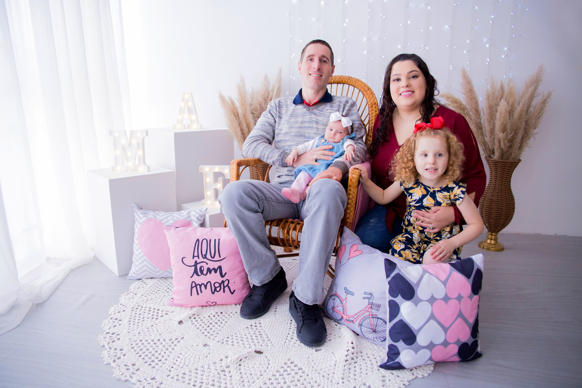 acompanhamento mensal de bebe caxias do sul figurino cenario tematico  personagem foto infantil serra gaucha fotografia familia mundo azul rosa ensaio fotografico crianca newborn baby menino menina smash the cake esmague o bolo banheira urso circo