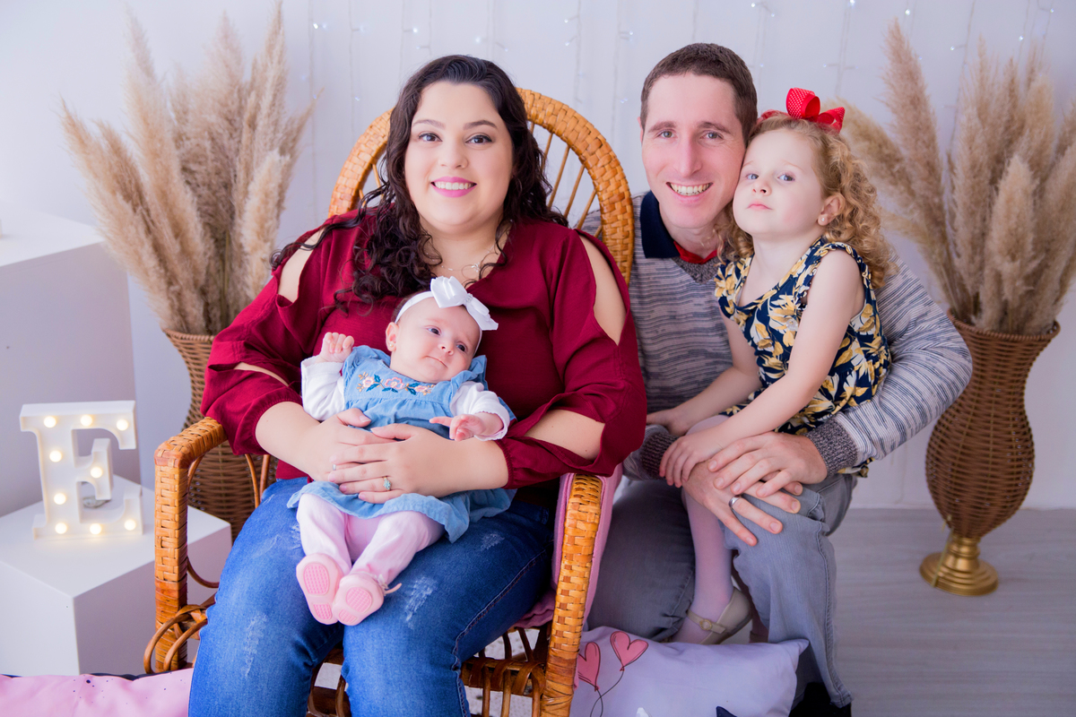 acompanhamento mensal de bebe caxias do sul figurino cenario tematico  personagem foto infantil serra gaucha fotografia familia mundo azul rosa ensaio fotografico crianca newborn baby menino menina smash the cake esmague o bolo banheira urso circo