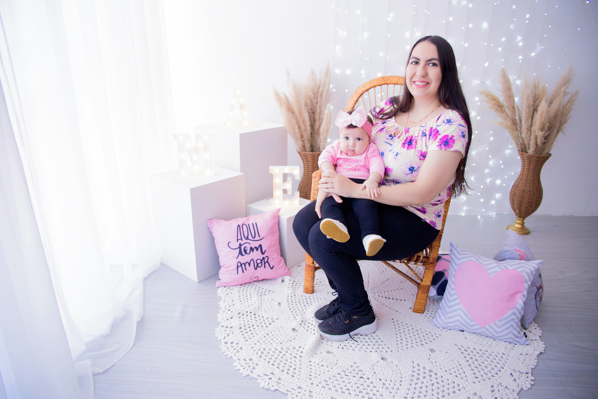 acompanhamento mensal de bebe caxias do sul figurino cenario tematico  personagem foto infantil serra gaucha fotografia familia mundo azul rosa ensaio fotografico crianca newborn baby menino menina smash the cake esmague o bolo banheira urso circo