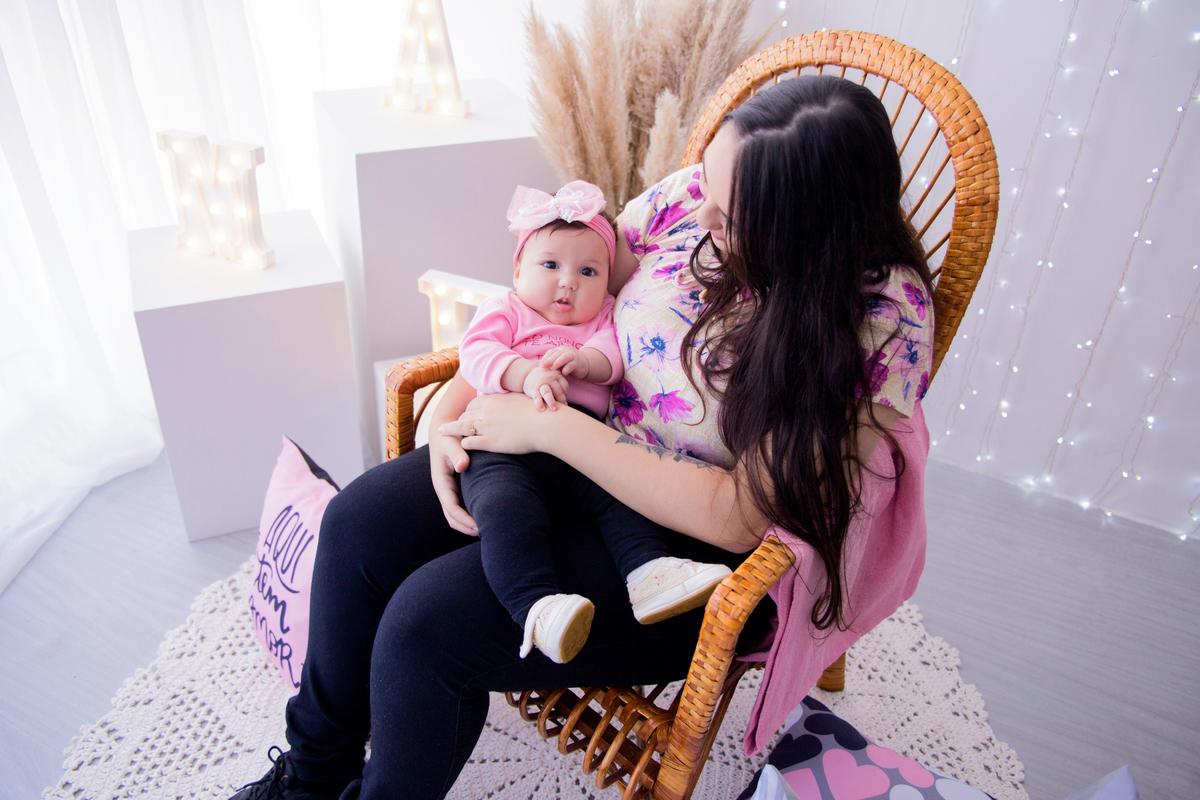 acompanhamento mensal de bebe caxias do sul figurino cenario tematico  personagem foto infantil serra gaucha fotografia familia mundo azul rosa ensaio fotografico crianca newborn baby menino menina smash the cake esmague o bolo banheira urso circo
