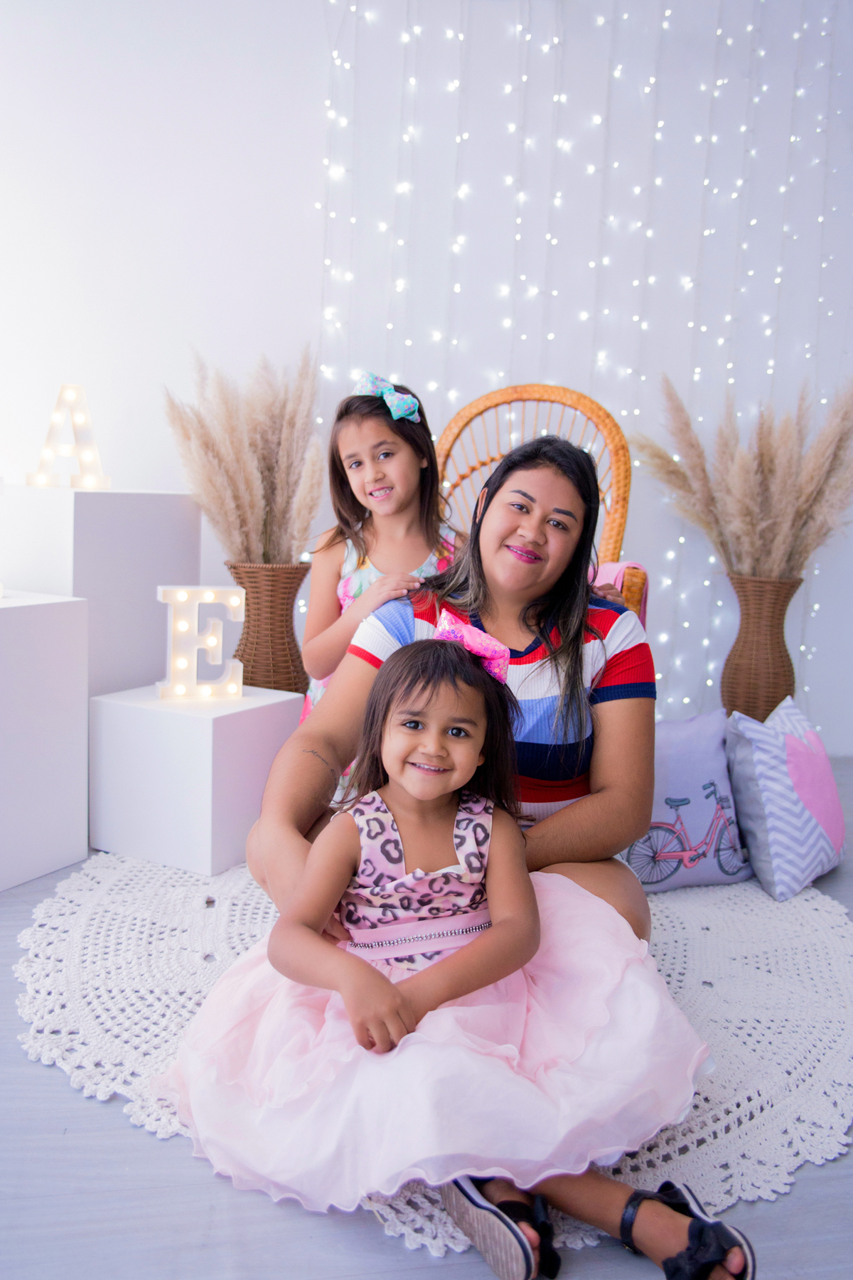 acompanhamento mensal de bebe caxias do sul figurino cenario tematico  personagem foto infantil serra gaucha fotografia familia mundo azul rosa ensaio fotografico crianca newborn baby menino menina smash the cake esmague o bolo banheira urso circo