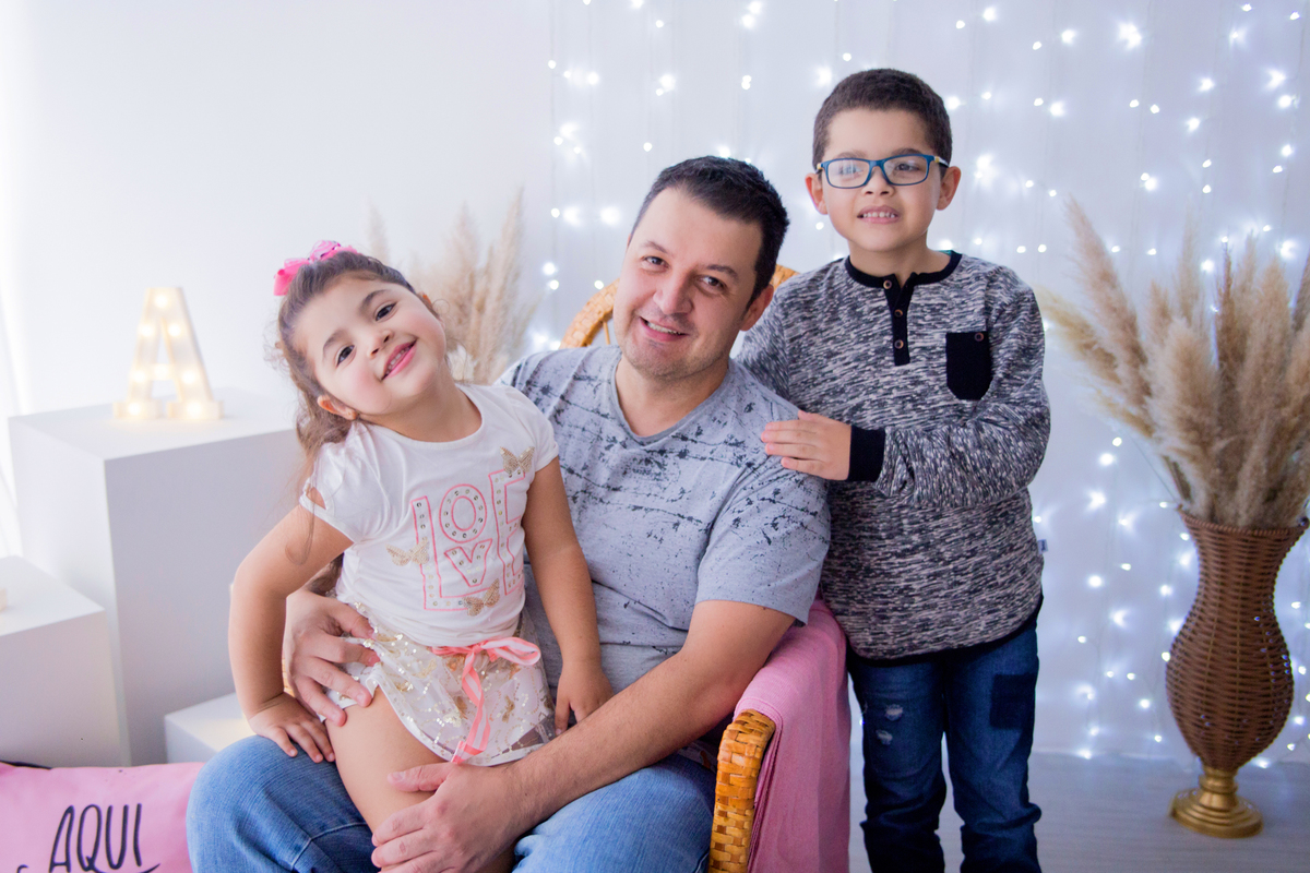 acompanhamento mensal de bebe caxias do sul figurino cenario tematico  personagem foto infantil serra gaucha fotografia familia mundo azul rosa ensaio fotografico crianca newborn baby menino menina smash the cake esmague o bolo banheira urso circo