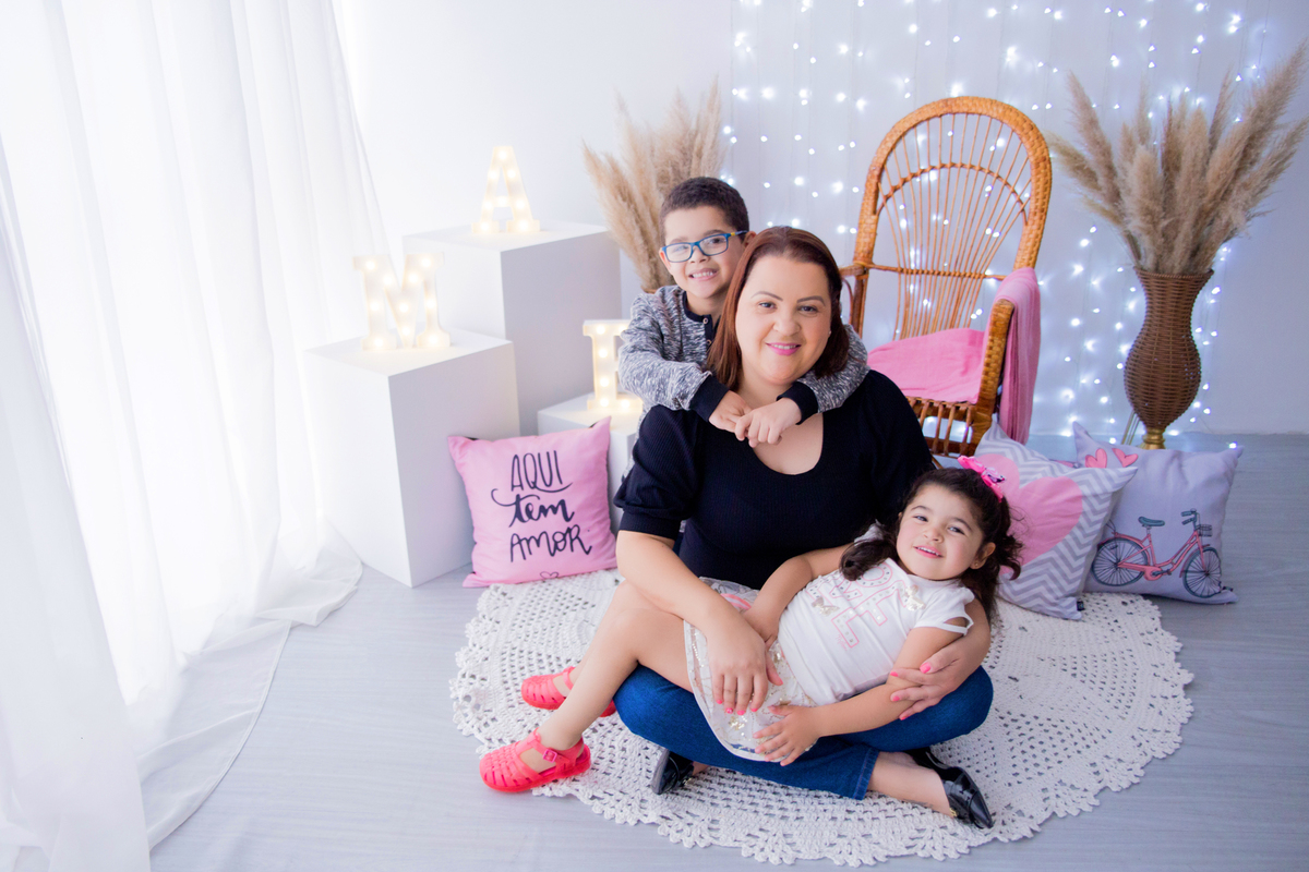 acompanhamento mensal de bebe caxias do sul figurino cenario tematico  personagem foto infantil serra gaucha fotografia familia mundo azul rosa ensaio fotografico crianca newborn baby menino menina smash the cake esmague o bolo banheira urso circo