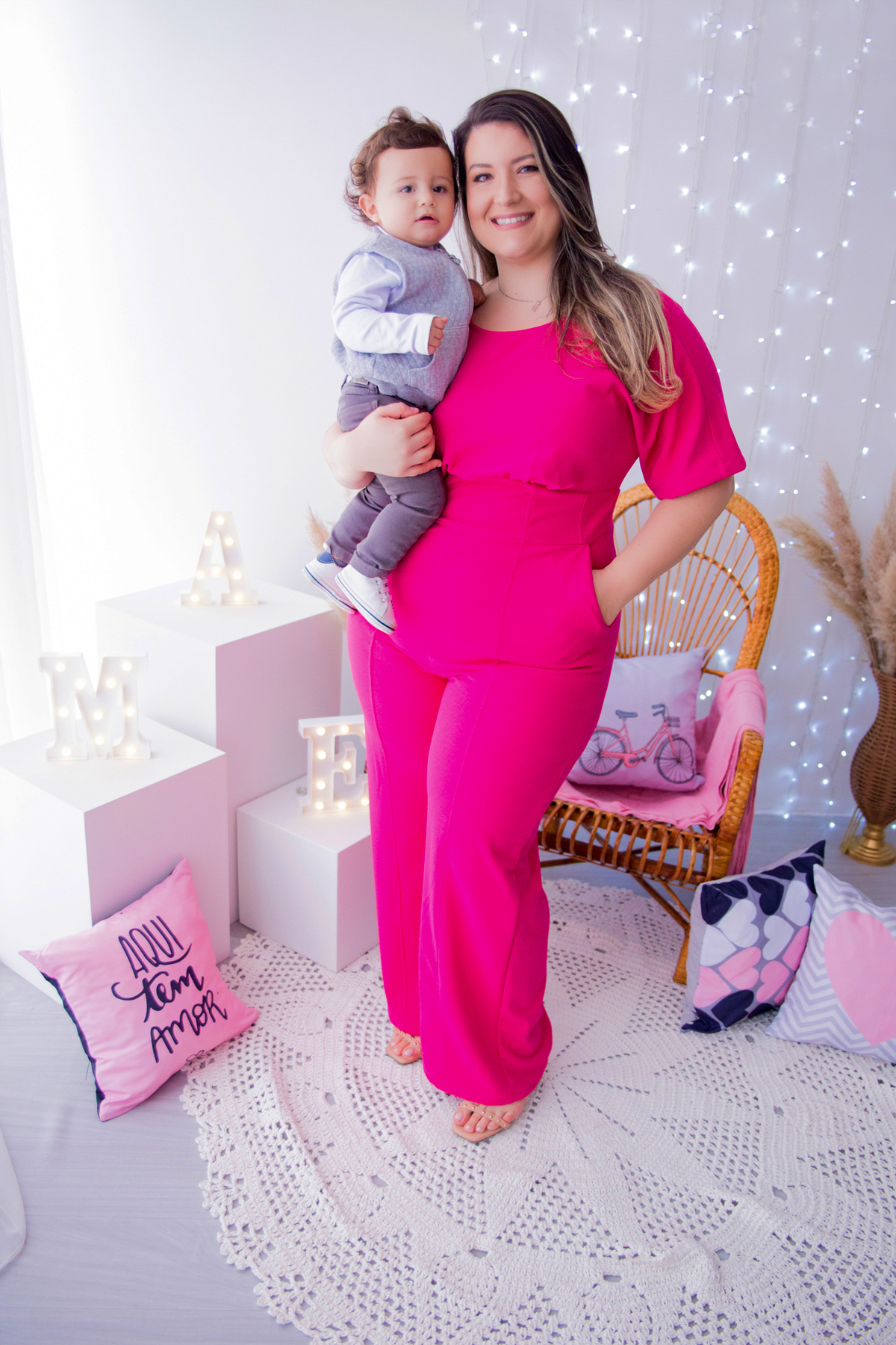 acompanhamento mensal de bebe caxias do sul figurino cenario tematico  personagem foto infantil serra gaucha fotografia familia mundo azul rosa ensaio fotografico crianca newborn baby menino menina smash the cake esmague o bolo banheira urso circo