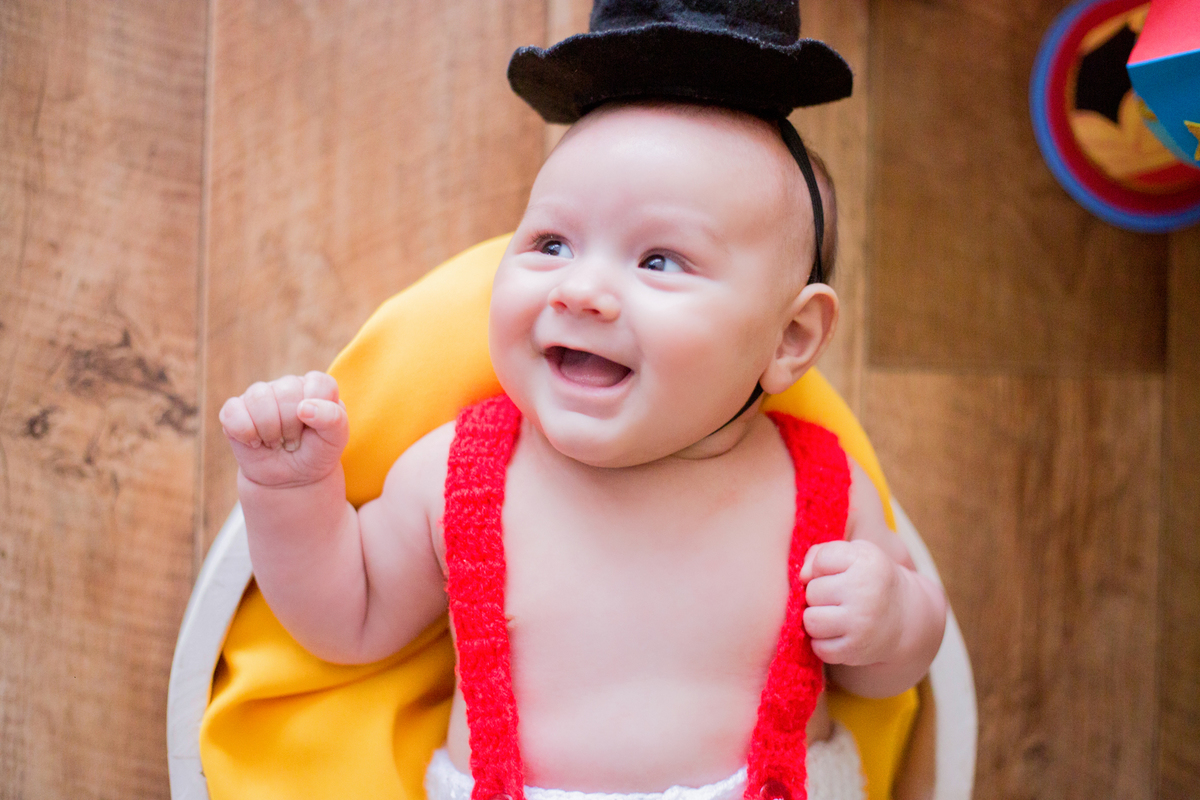 acompanhamento mensal de bebe caxias do sul figurino cenario tematico  personagem foto infantil serra gaucha fotografia familia mundo azul rosa ensaio fotografico crianca newborn baby menino menina smash the cake esmague o bolo banheira urso circo