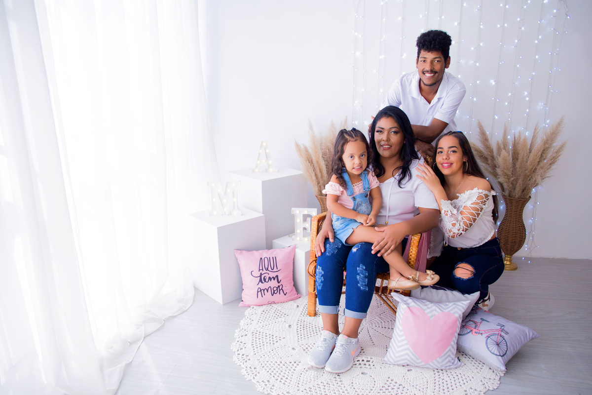 acompanhamento mensal de bebe caxias do sul figurino cenario tematico  personagem foto infantil serra gaucha fotografia familia mundo azul rosa ensaio fotografico crianca newborn baby menino menina smash the cake esmague o bolo banheira urso circo