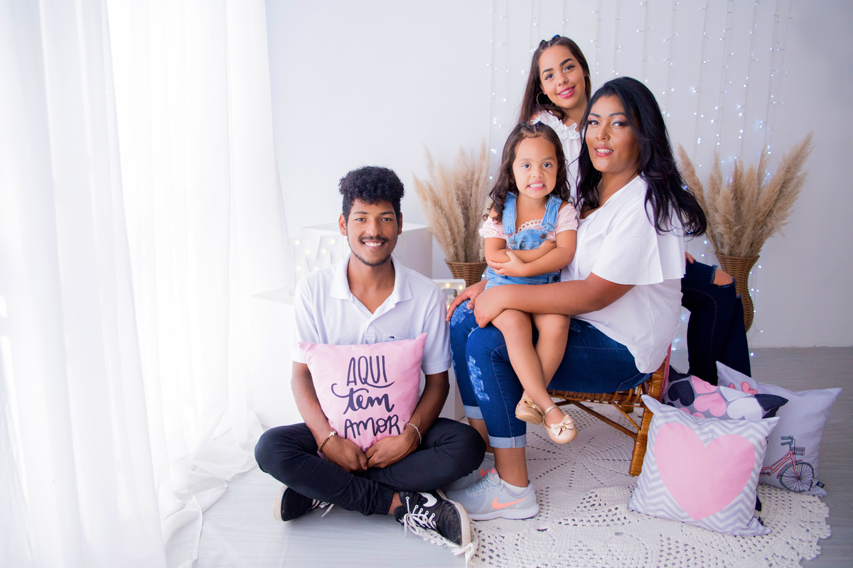 acompanhamento mensal de bebe caxias do sul figurino cenario tematico  personagem foto infantil serra gaucha fotografia familia mundo azul rosa ensaio fotografico crianca newborn baby menino menina smash the cake esmague o bolo banheira urso circo