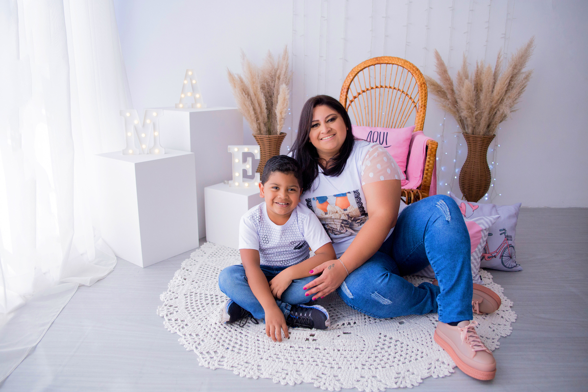 acompanhamento mensal de bebe caxias do sul figurino cenario tematico  personagem foto infantil serra gaucha fotografia familia mundo azul rosa ensaio fotografico crianca newborn baby menino menina smash the cake esmague o bolo banheira urso circo