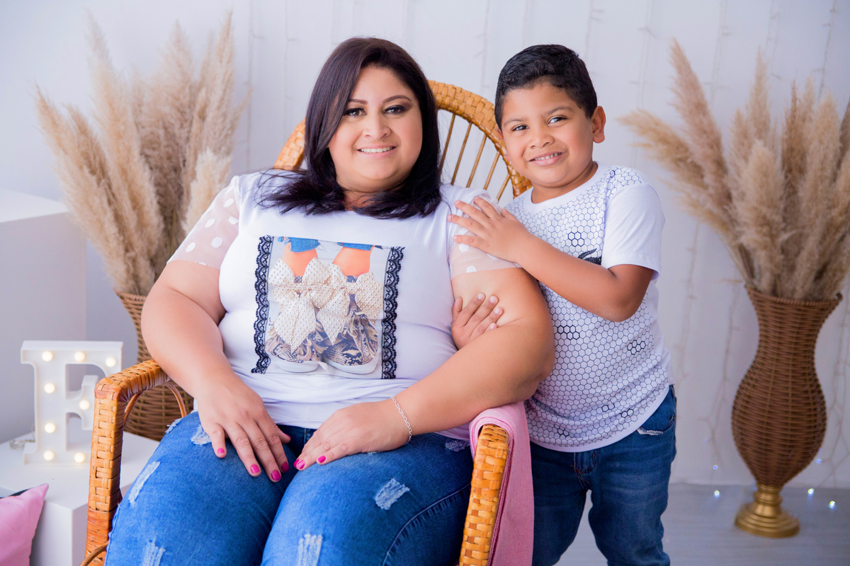 acompanhamento mensal de bebe caxias do sul figurino cenario tematico  personagem foto infantil serra gaucha fotografia familia mundo azul rosa ensaio fotografico crianca newborn baby menino menina smash the cake esmague o bolo banheira urso circo