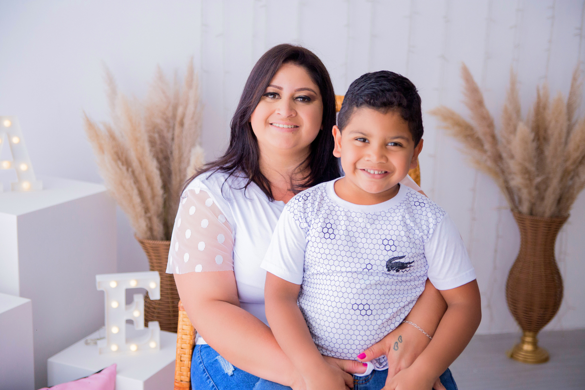 acompanhamento mensal de bebe caxias do sul figurino cenario tematico  personagem foto infantil serra gaucha fotografia familia mundo azul rosa ensaio fotografico crianca newborn baby menino menina smash the cake esmague o bolo banheira urso circo