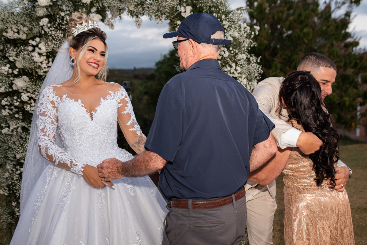 casamento, espaço alecrim, casamento ao ar livre, casamento no pôr do sol, decoração de cerimônia, fotografo casamento, fotografia de casamento sorocaba, fotografo de casamento jundiai, vestido de noiva, noiva,   casamento ao ar livre em Jundiai, noiva