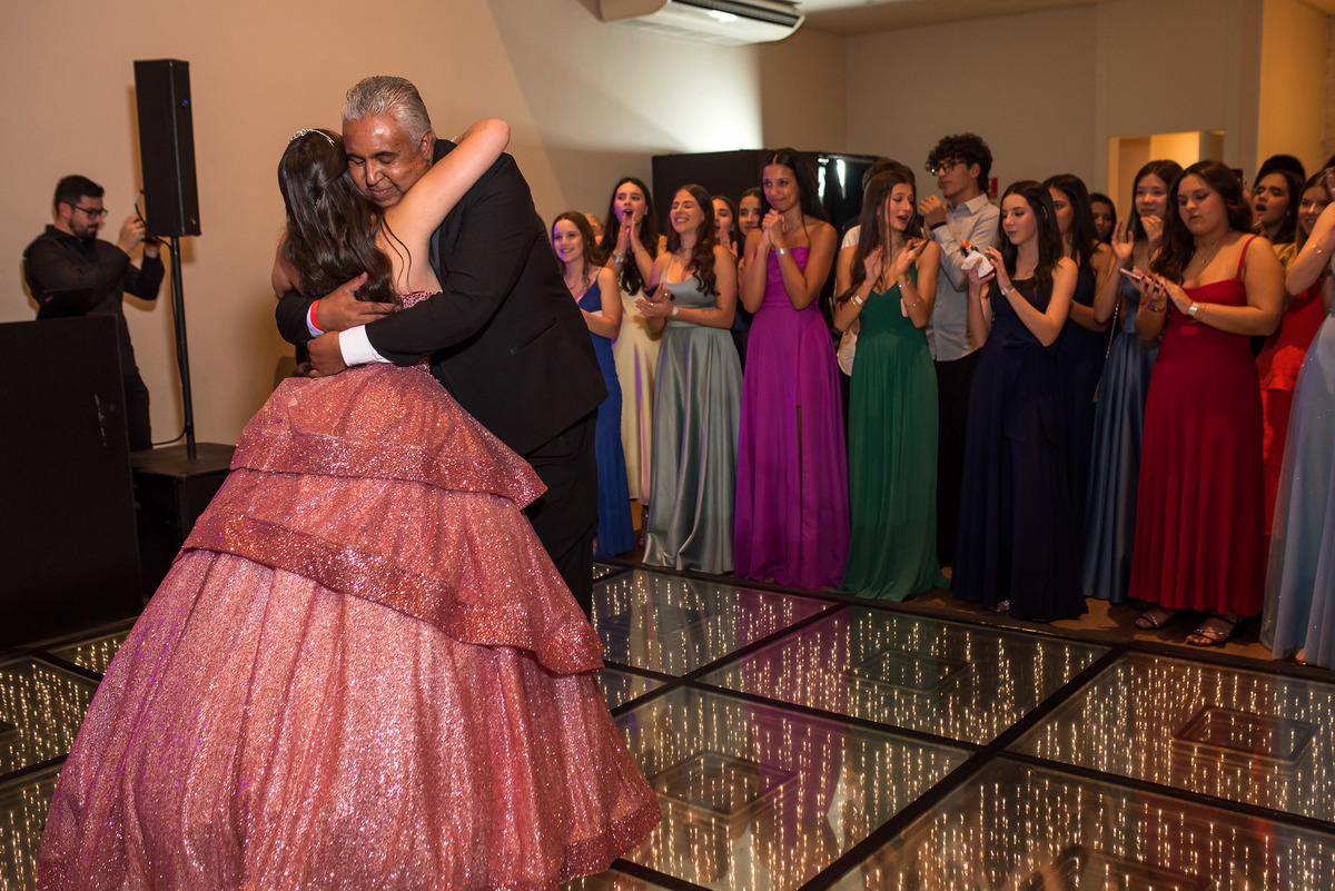 Making off debutante, maquiagem de debutante. fotografia de debutante, ensaio fotográfico 15 anos, ensaio 15 anos, fotos de 15 anos, fotógrafo de debutante, vestido debutante, fotógrafo de debutante em Sorocaba, fotógrafo de debutante em Jundiaí, valsa