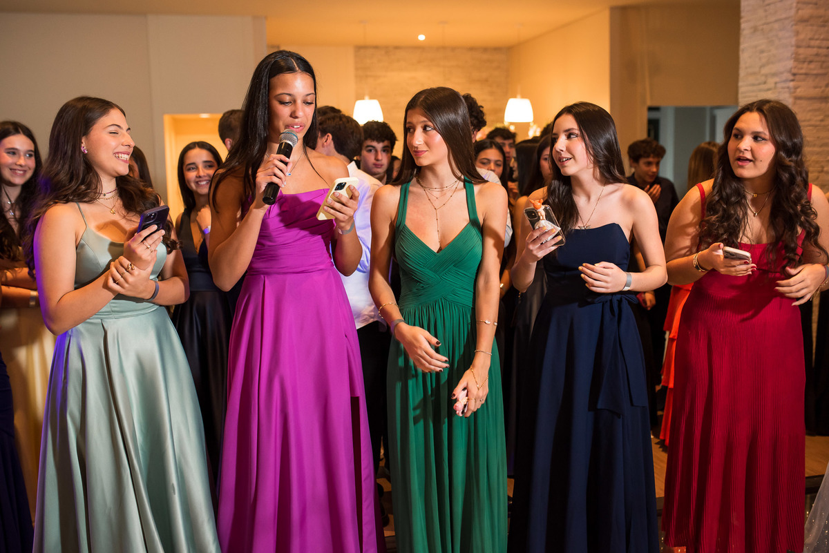 Making off debutante, maquiagem de debutante. fotografia de debutante, ensaio fotográfico 15 anos, ensaio 15 anos, fotos de 15 anos, fotógrafo de debutante, vestido debutante, fotógrafo de debutante em Sorocaba, fotógrafo de debutante em Jundiaí, valsa