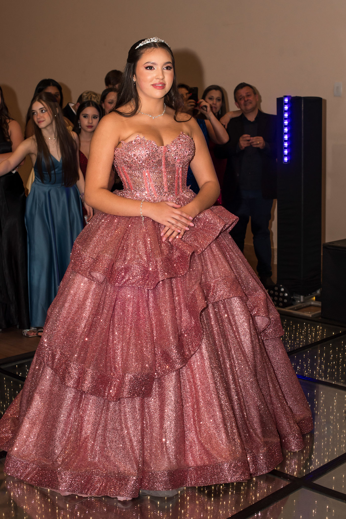 Making off debutante, maquiagem de debutante. fotografia de debutante, ensaio fotográfico 15 anos, ensaio 15 anos, fotos de 15 anos, fotógrafo de debutante, vestido debutante, fotógrafo de debutante em Sorocaba, fotógrafo de debutante em Jundiaí, valsa