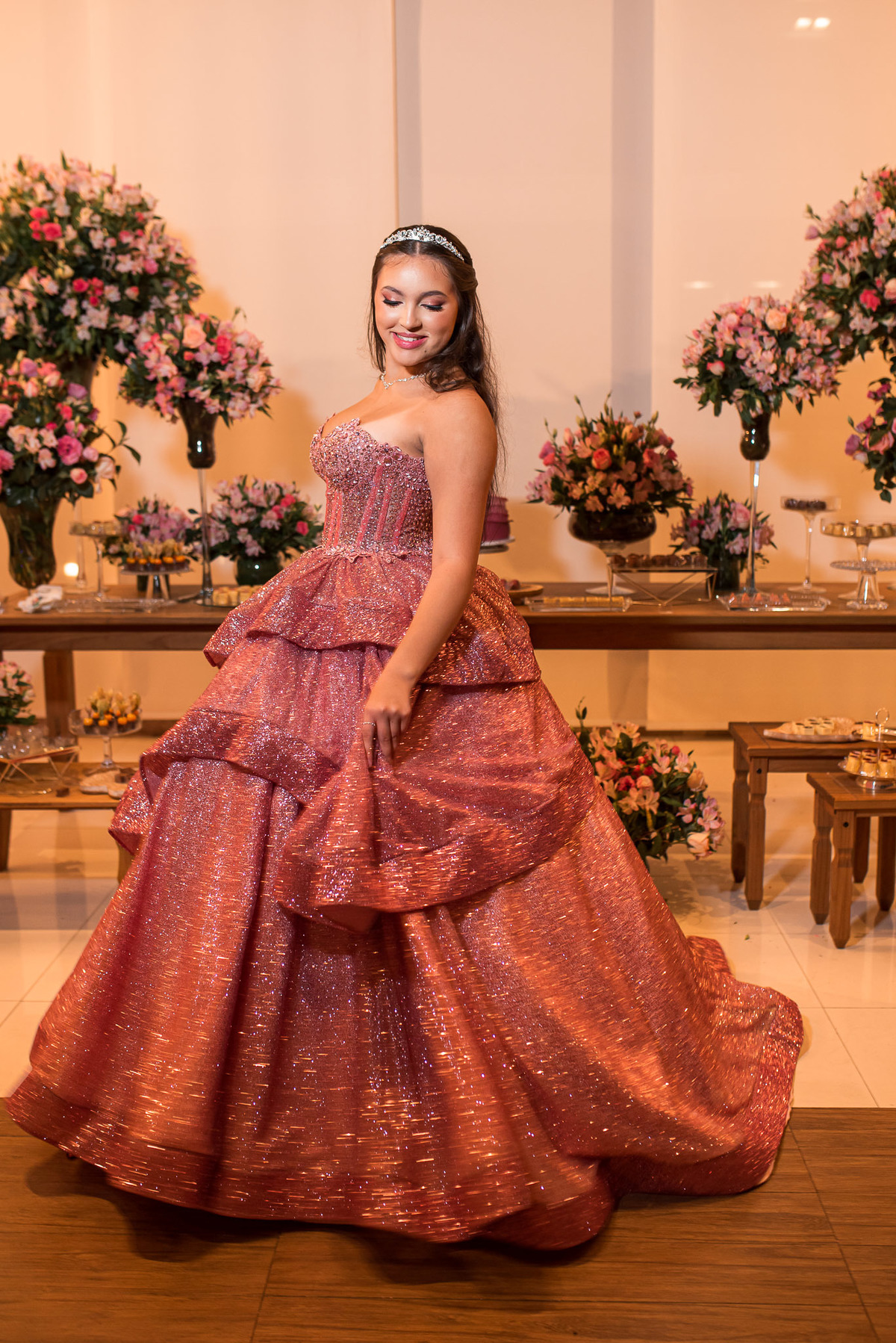 Making off debutante, maquiagem de debutante. fotografia de debutante, ensaio fotográfico 15 anos, ensaio 15 anos, fotos de 15 anos, fotógrafo de debutante, vestido debutante, fotógrafo de debutante em Sorocaba, fotógrafo de debutante em Jundiaí, valsa