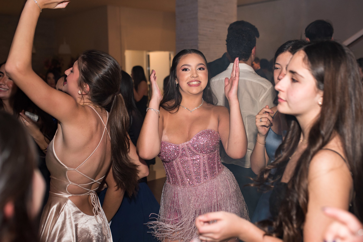 dança debutante, dança 15 anos, balada 15 anos. fotografia de debutante, ensaio fotográfico 15 anos, ensaio 15 anos, fotos de 15 anos, fotógrafo de debutante, vestido debutante, fotógrafo de debutante em Sorocaba, fotógrafo de debutante em Jundiaí, 