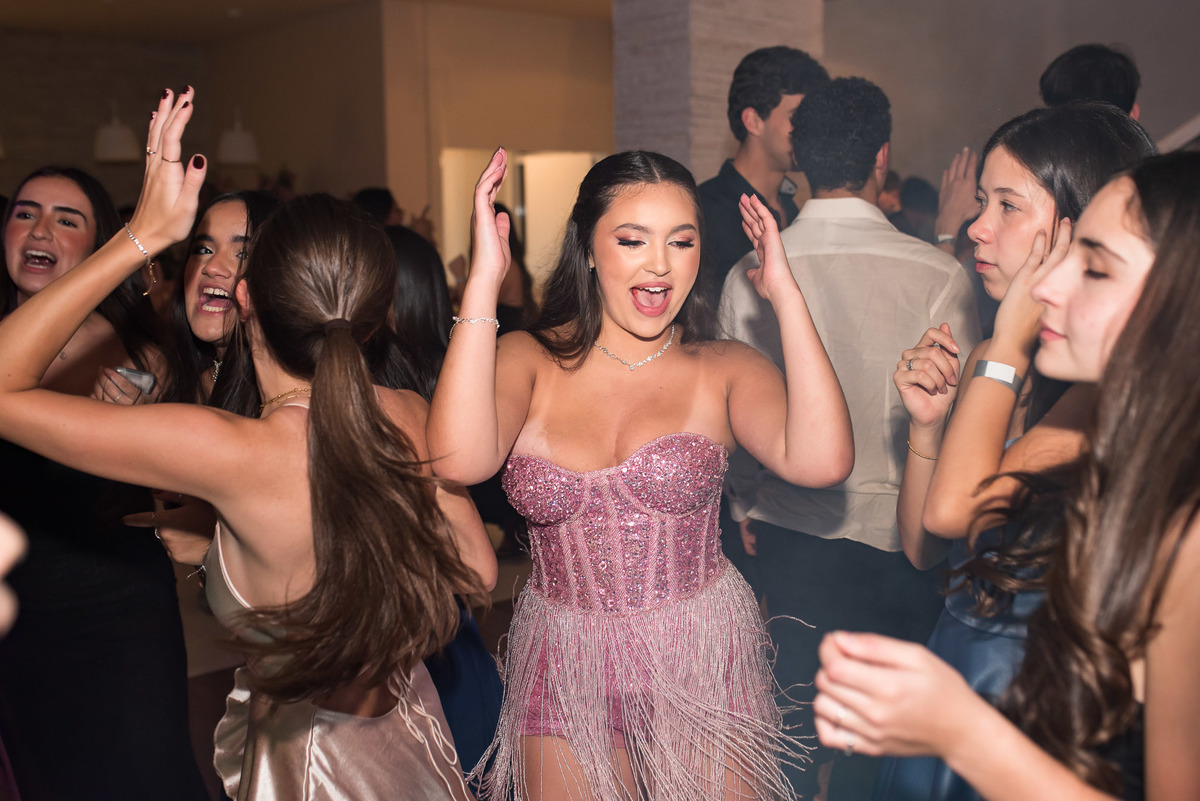dança debutante, dança 15 anos, balada 15 anos. fotografia de debutante, ensaio fotográfico 15 anos, ensaio 15 anos, fotos de 15 anos, fotógrafo de debutante, vestido debutante, fotógrafo de debutante em Sorocaba, fotógrafo de debutante em Jundiaí, 