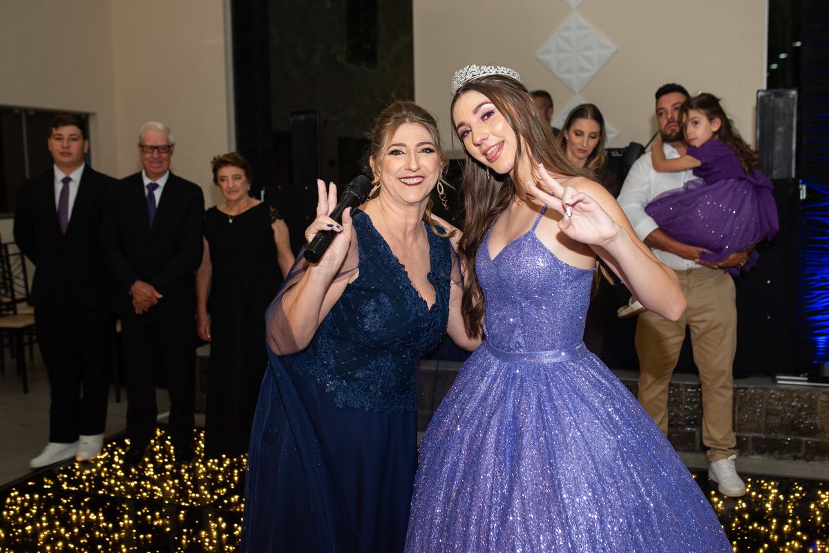 Making off debutante, maquiagem de debutante. fotografia de debutante, ensaio fotográfico 15 anos, ensaio 15 anos, fotos de 15 anos, fotógrafo de debutante, vestido debutante, fotógrafo de debutante em Sorocaba, fotógrafo de debutante em Jundiaí, valsa