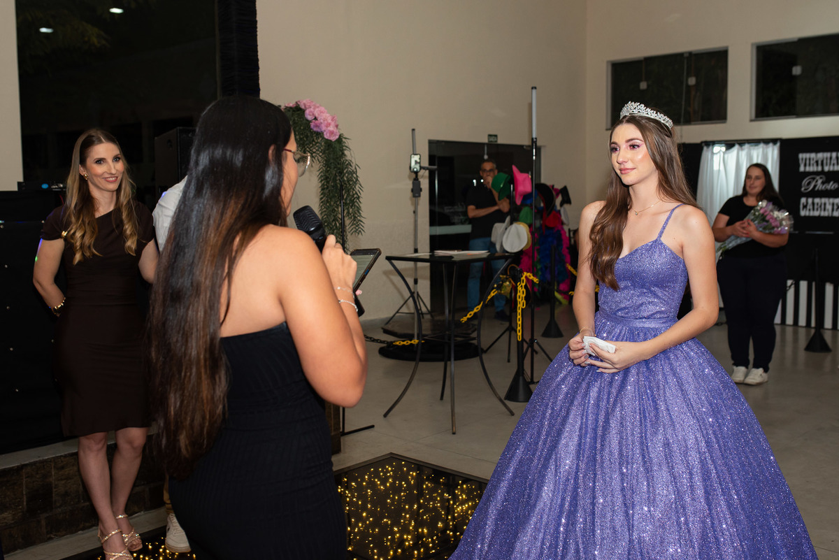 Making off debutante, maquiagem de debutante. fotografia de debutante, ensaio fotográfico 15 anos, ensaio 15 anos, fotos de 15 anos, fotógrafo de debutante, vestido debutante, fotógrafo de debutante em Sorocaba, fotógrafo de debutante em Jundiaí, valsa