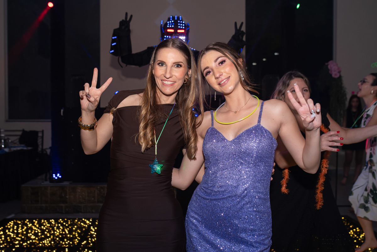 Making off debutante, maquiagem de debutante. fotografia de debutante, ensaio fotográfico 15 anos, ensaio 15 anos, fotos de 15 anos, fotógrafo de debutante, vestido debutante, fotógrafo de debutante em Sorocaba, fotógrafo de debutante em Jundiaí, valsa