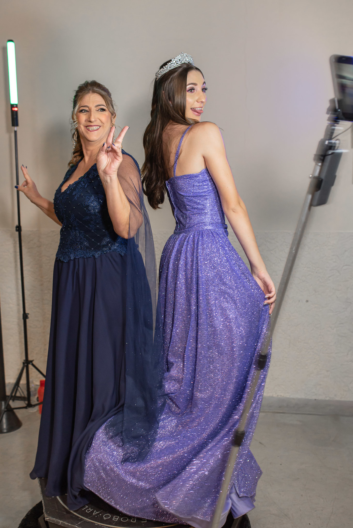 Making off debutante, maquiagem de debutante. fotografia de debutante, ensaio fotográfico 15 anos, ensaio 15 anos, fotos de 15 anos, fotógrafo de debutante, vestido debutante, fotógrafo de debutante em Sorocaba, fotógrafo de debutante em Jundiaí, valsa