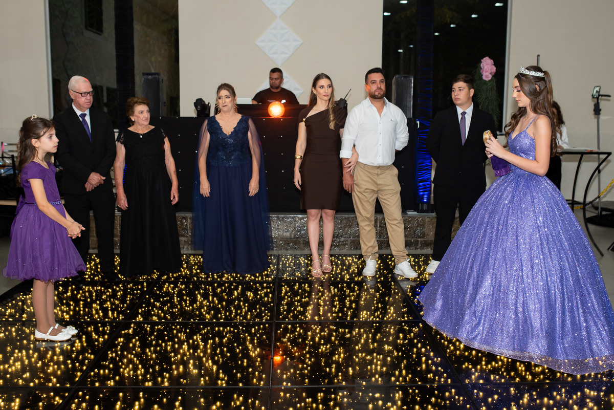 Making off debutante, maquiagem de debutante. fotografia de debutante, ensaio fotográfico 15 anos, ensaio 15 anos, fotos de 15 anos, fotógrafo de debutante, vestido debutante, fotógrafo de debutante em Sorocaba, fotógrafo de debutante em Jundiaí, valsa