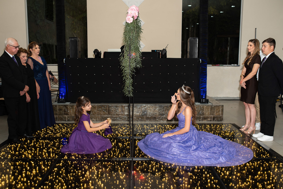 Making off debutante, maquiagem de debutante. fotografia de debutante, ensaio fotográfico 15 anos, ensaio 15 anos, fotos de 15 anos, fotógrafo de debutante, vestido debutante, fotógrafo de debutante em Sorocaba, fotógrafo de debutante em Jundiaí, valsa