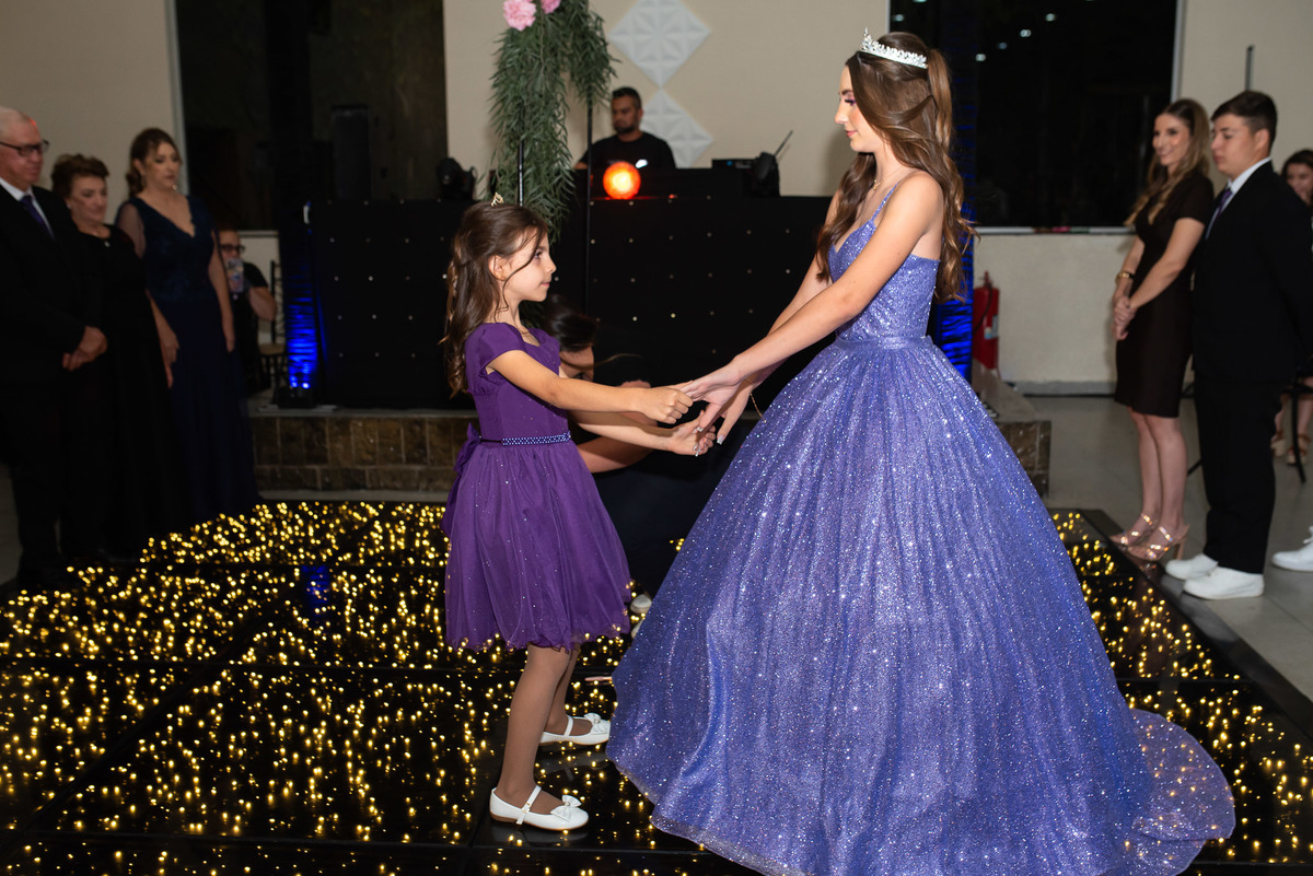 Making off debutante, maquiagem de debutante. fotografia de debutante, ensaio fotográfico 15 anos, ensaio 15 anos, fotos de 15 anos, fotógrafo de debutante, vestido debutante, fotógrafo de debutante em Sorocaba, fotógrafo de debutante em Jundiaí, valsa