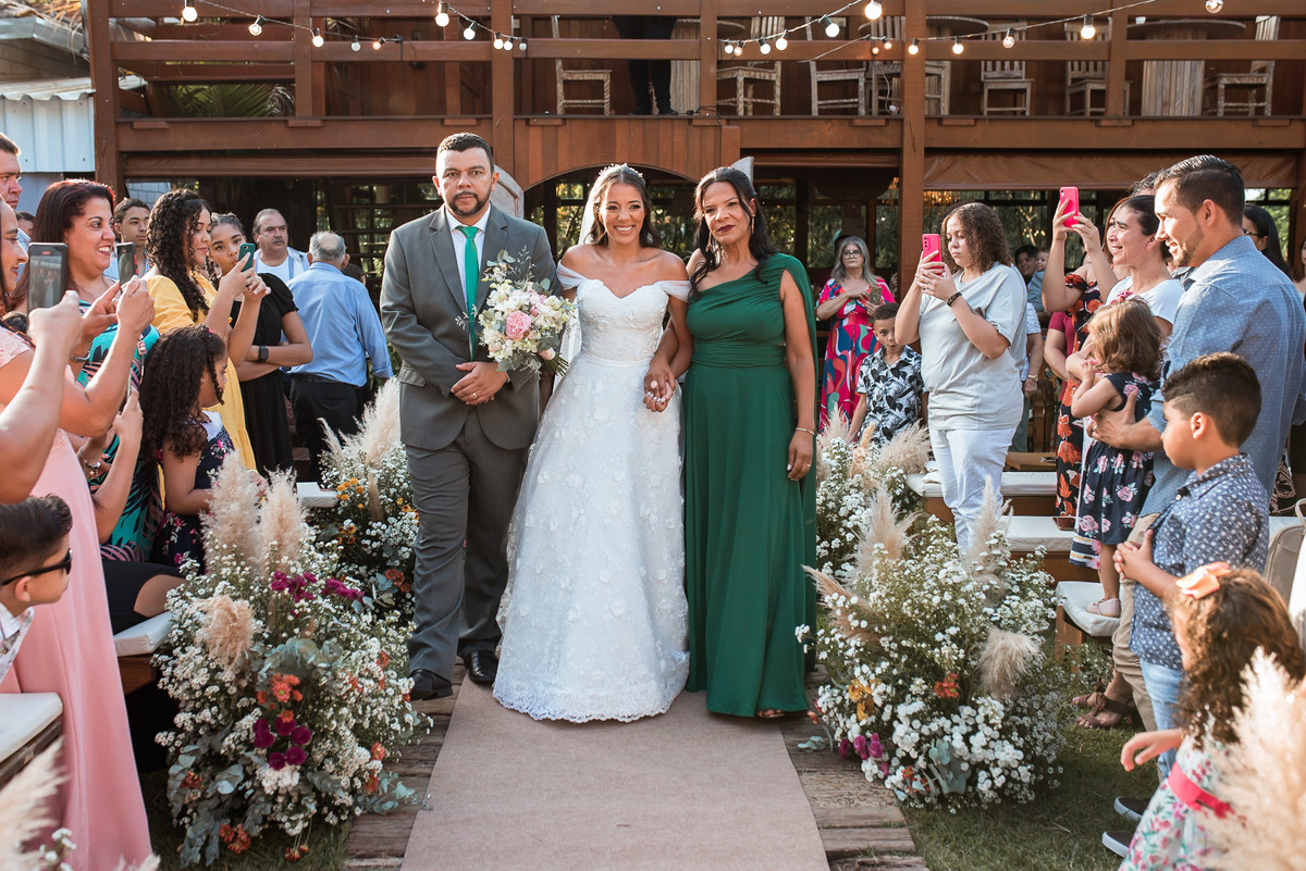 recanto real, casamento ao ar livre, casamento no pôr do sol, decoração de cerimônia, fotografo casamento, fotografia de casamento sorocaba, fotografo de casamento jundiai, vestido de noiva, noiva, casamento ao ar livre, alex e thais fotografia