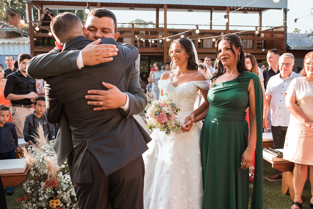 recanto real, casamento ao ar livre, casamento no pôr do sol, decoração de cerimônia, fotografo casamento, fotografia de casamento sorocaba, fotografo de casamento jundiai, vestido de noiva, noiva, casamento ao ar livre, alex e thais fotografia