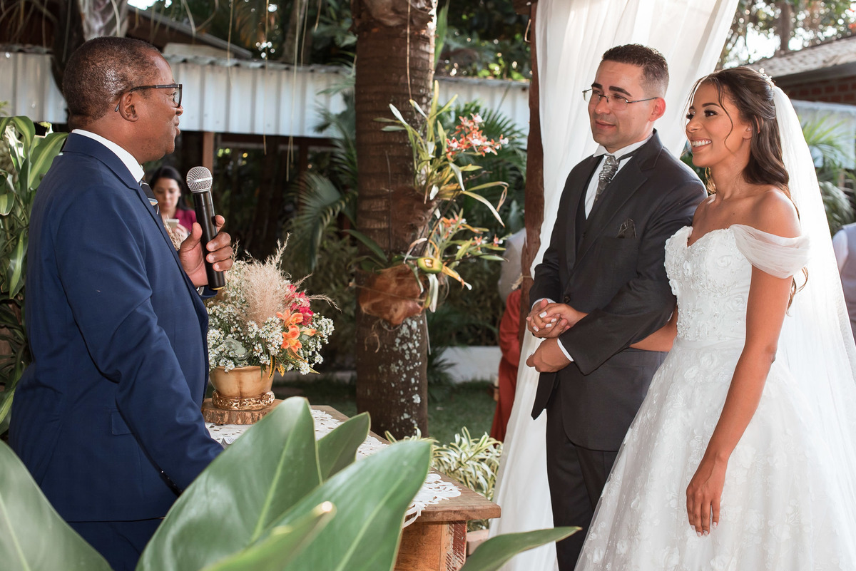 recanto real, casamento ao ar livre, casamento no pôr do sol, decoração de cerimônia, fotografo casamento, fotografia de casamento sorocaba, fotografo de casamento jundiai, vestido de noiva, noiva, casamento ao ar livre, alex e thais fotografia