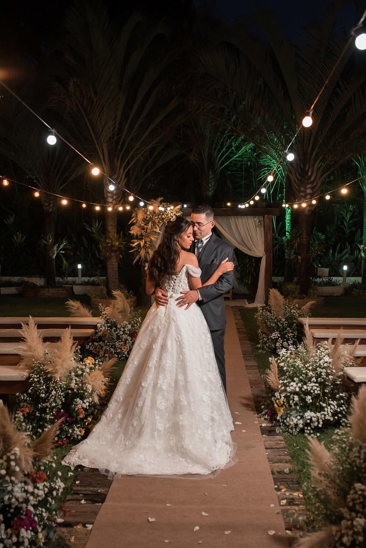 recanto real, casamento ao ar livre, casamento no pôr do sol, decoração de cerimônia, fotografo casamento, fotografia de casamento sorocaba, fotografo de casamento jundiai, vestido de noiva, noiva, casamento ao ar livre, alex e thais fotografia