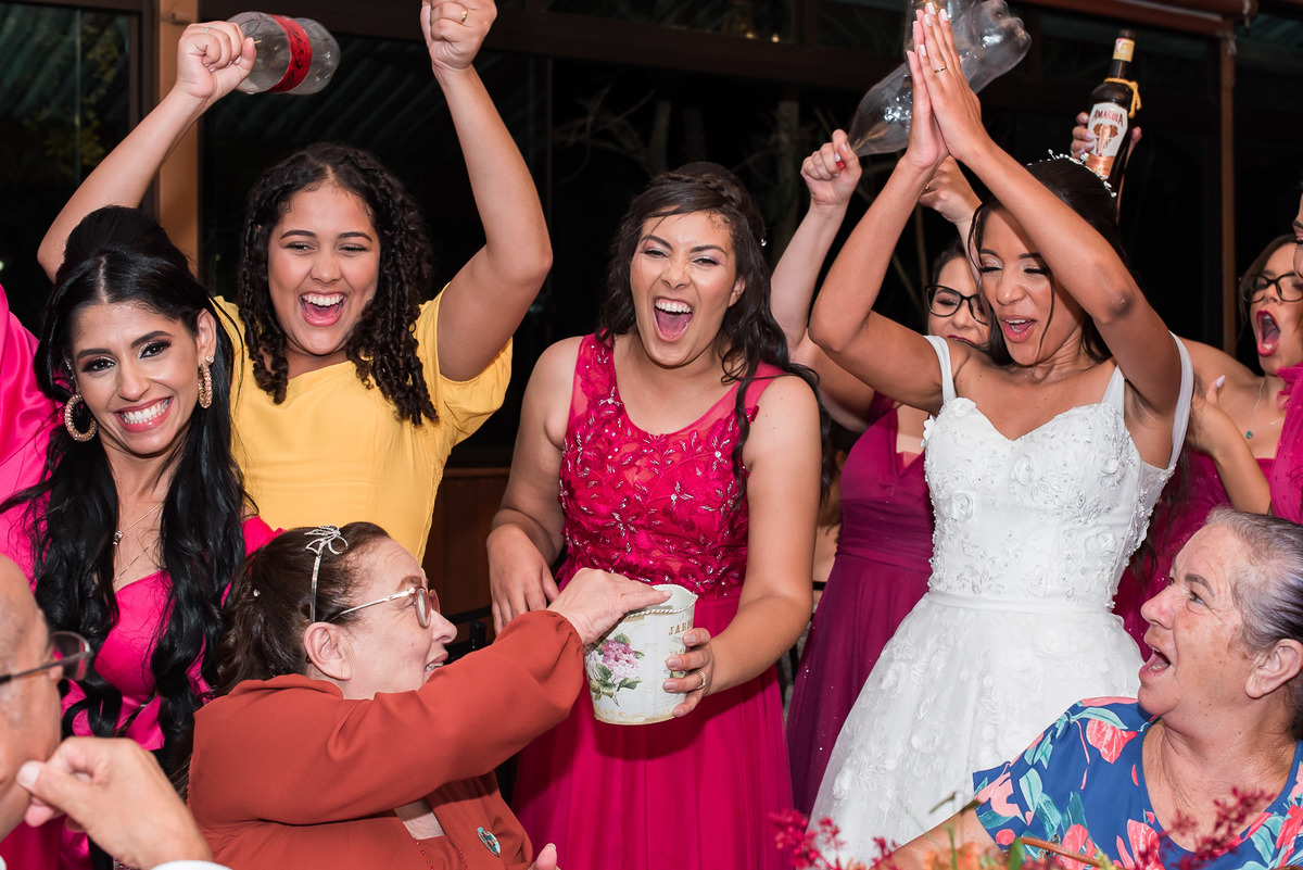 recanto real, casamento ao ar livre, sapatinho, gravata noivo, fotografo casamento, fotografia de casamento sorocaba, fotografo de casamento jundiai, vestido de noiva, noiva, casamento ao ar livre, alex e thais fotografia