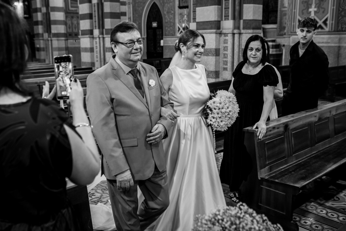 casamento, fotos casamento, noivos, entrada da noiva, vestido da noiva, casamento igreja católica, Catedral Nossa Senhora do Desterro