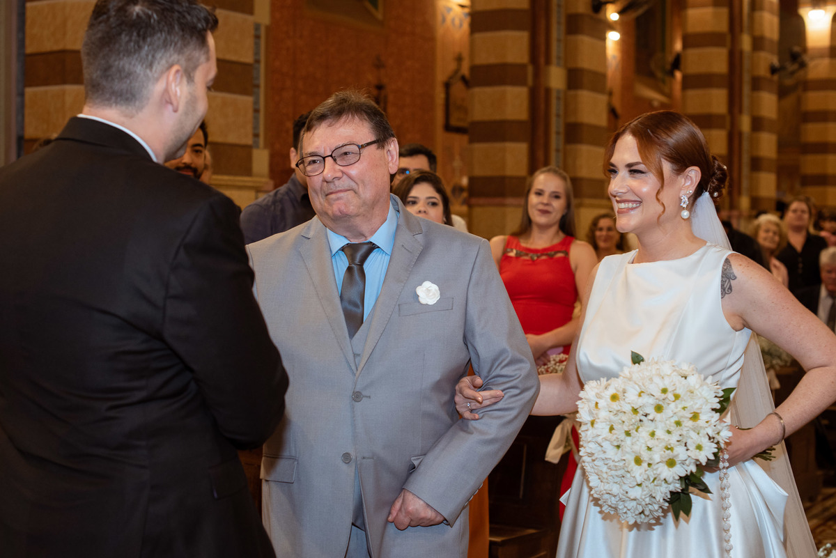 casamento, fotos casamento, noivos, entrada da noiva, vestido da noiva, casamento igreja católica, Catedral Nossa Senhora do Desterro
