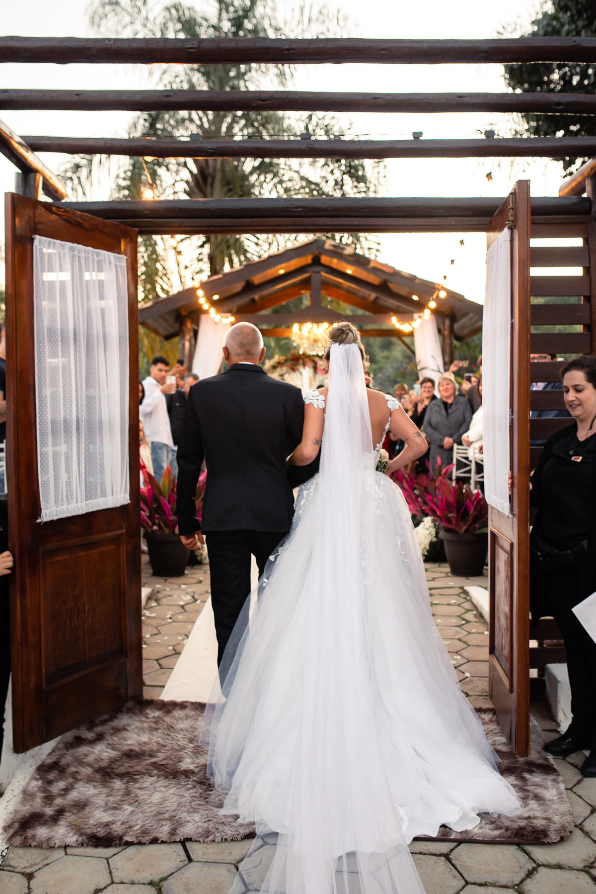Badulaque, casamento ao ar livre, casamento no pôr do sol, decoração de cerimônia, fotografo casamento, fotografia de casamento sorocaba, fotografo de casamento jundiai, vestido de noiva, noiva, alex e thais fotografia, cerimonia de casamento