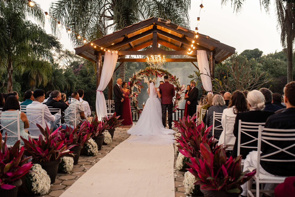 Badulaque, casamento ao ar livre, casamento no pôr do sol, decoração de cerimônia, fotografo casamento, fotografia de casamento sorocaba, fotografo de casamento jundiai, vestido de noiva, noiva, alex e thais fotografia, cerimonia de casamento