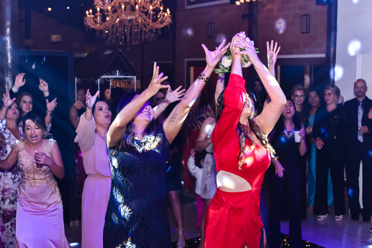 Badulaque, casamento ao ar livre, decoração festa, fotografo casamento, fotografia de casamento sorocaba, fotografo de casamento jundiai, vestido de noiva, noiva, alex e thais fotografia, festa de casamento, balada casamento, buque