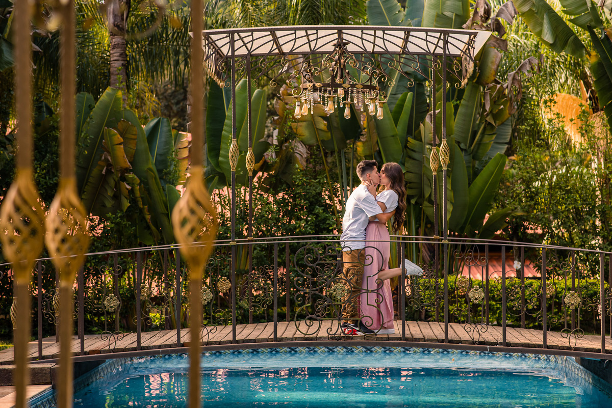 ensaio Pré-Wedding . Ensaio mairipora. pre wedding . dicas de ensaio. poses de ensaio casal. fotografia de casamento. fotografo de casamento.. Ensaio Casal,  Espaço Ravena Garden